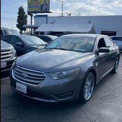 2013 Ford Taurus