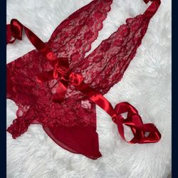 Plus Size Halter Lace Bodysuit