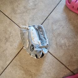 Softball Glove 10 1/2 In