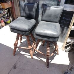 PAIR OF VINTAGE COLLECTABLE ANTIQUE BAR STOOL  