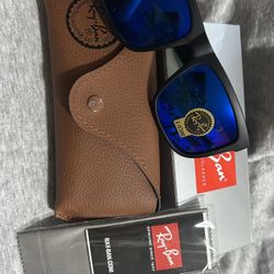 Ray-Ban Sunglasses 