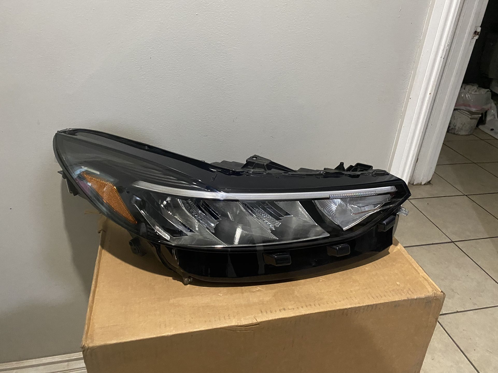 2023-2024 Ford Escape Full LED Right Headlight