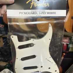 Fender 3 Ply USA White 11 Hole Stratocaster Pickguard Electric Guitar Squier Strat