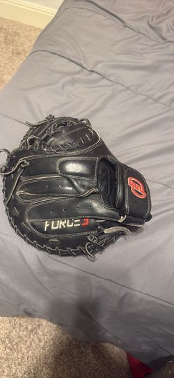 Force3 catchers mitt 34’