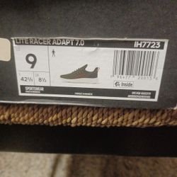 Men Adidas Lite Racer Size 9