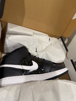 Kids Nike brand new shoes 3.5Y   Women’s 5