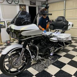 2012 Harley Davidson Road Glide Cvo 