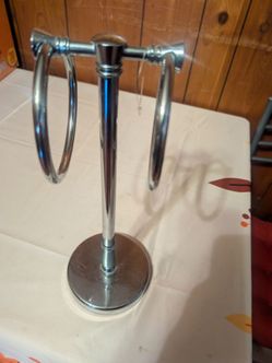 Moveable Double Ring Towel Holder for Bathroom Vanity Countertop Silver