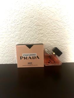 Prada paradox women