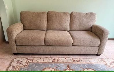 Very Nice Sofa in Excellent Condition
