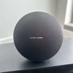 Harman Kardon Onyx Studio 4 Wireless Bluetooth Speaker (Black)