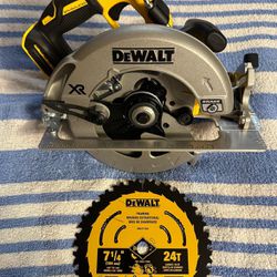 New Dewalt 20volt Xr Power Detect Circular Saw Tool Only $160 