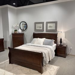 3 PCS QUEEN BEDROOM SET: QUEEN BED FRAME, NIGHTSTAND, DRESSER 