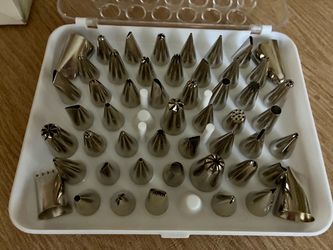 Stainless Steel Piping Tips Set with Case