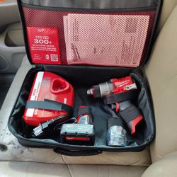 Milwaukee 1/2 Inch Drive Drill / Driver Set
