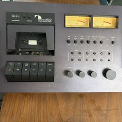 Nakamichi 600 Two Head Stereo Cassette Console (1975-79)