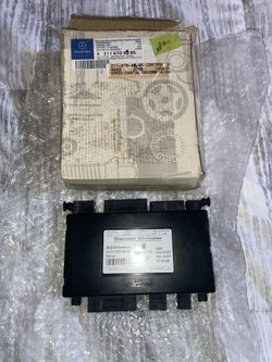 Mercedes 2006 CLS 500 Front Seat Control Module