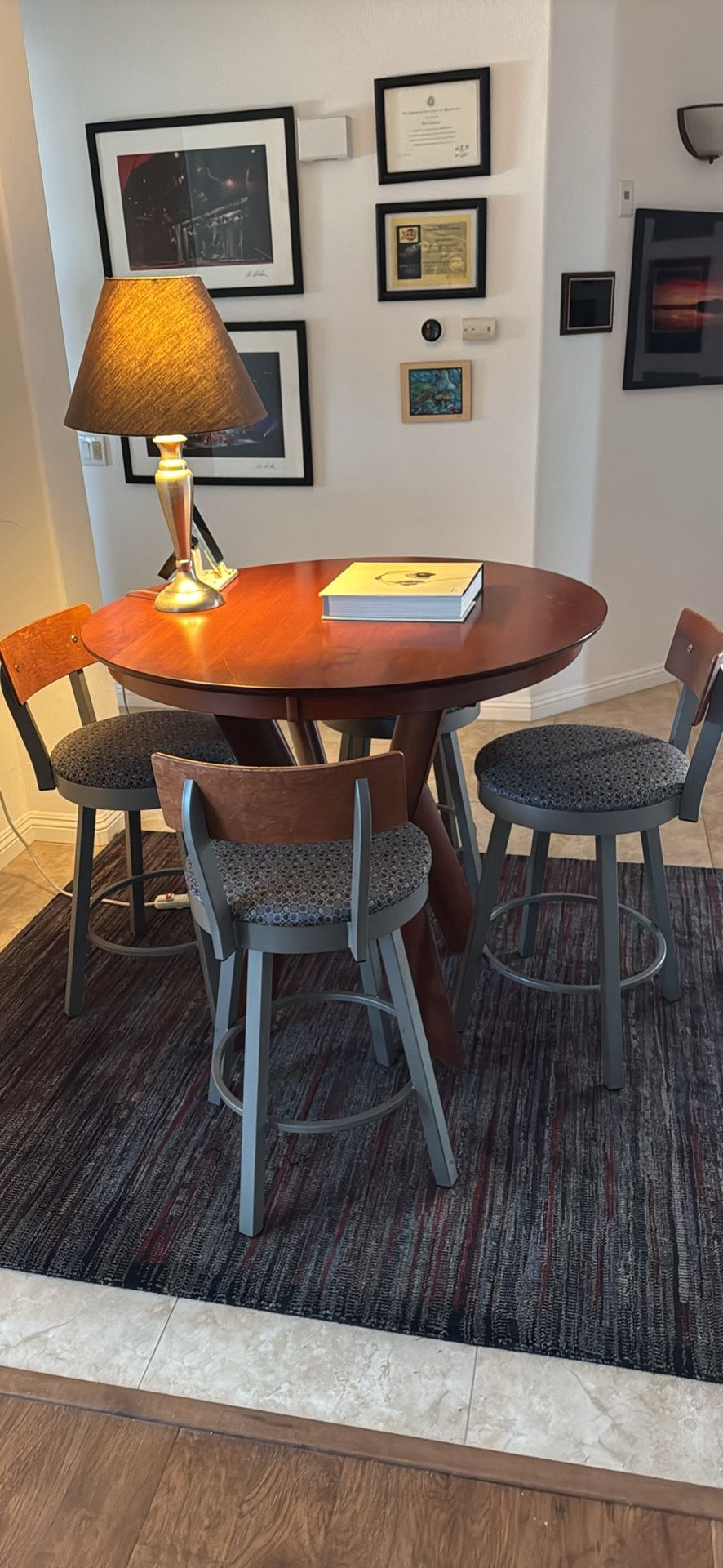 Round Breakfast Table With 4 Custom Steel Bar Chairs