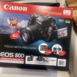 New Canon DSLR EOS 80D