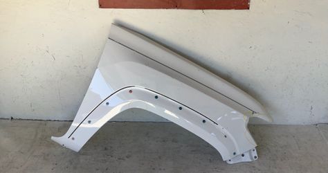 2016-2023 Toyota Tacoma right fender (15)