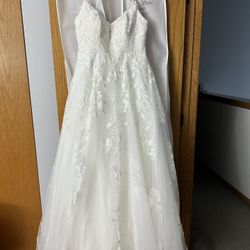 Wedding Dress - Brand New!! Not Altered