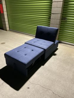 *Free Delivery* Couch Pullout Bed Sleeper Sofa Chair