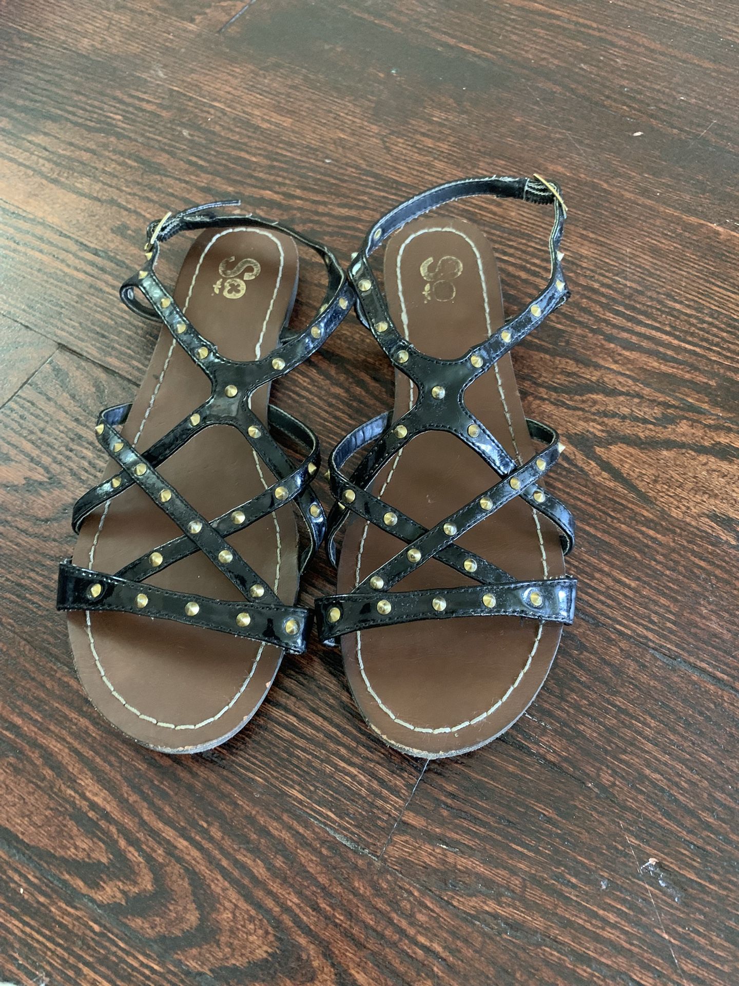 Black Sandel Flat size 7 1/2
