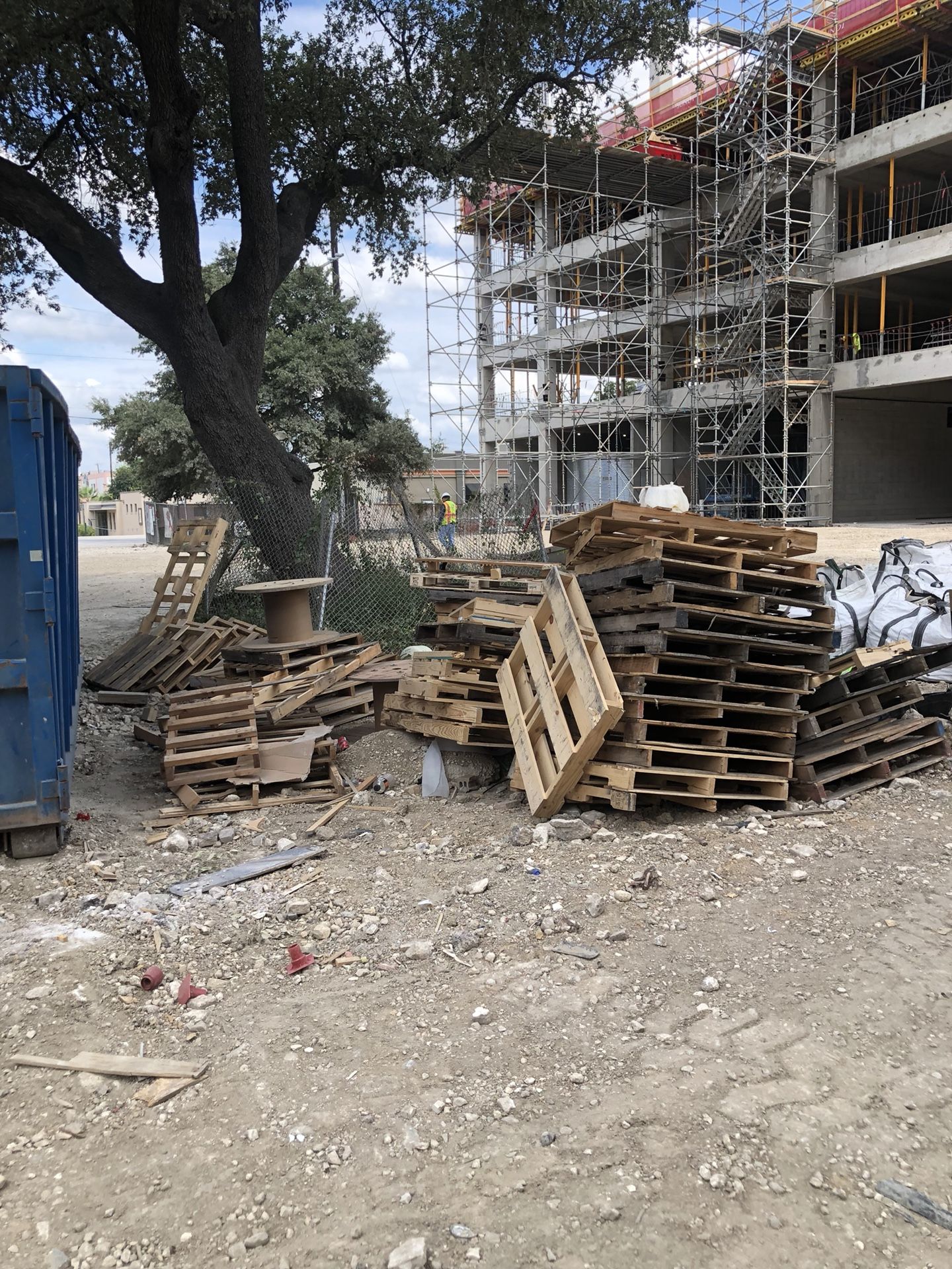 Free pallets for Sale in San Antonio, TX OfferUp