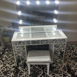 Vanity , Glamour, Led Lights ,bar Stool , Same Day Delivery 🚚 