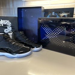 Jordan 11 “Space Jam” (DS Size 11)