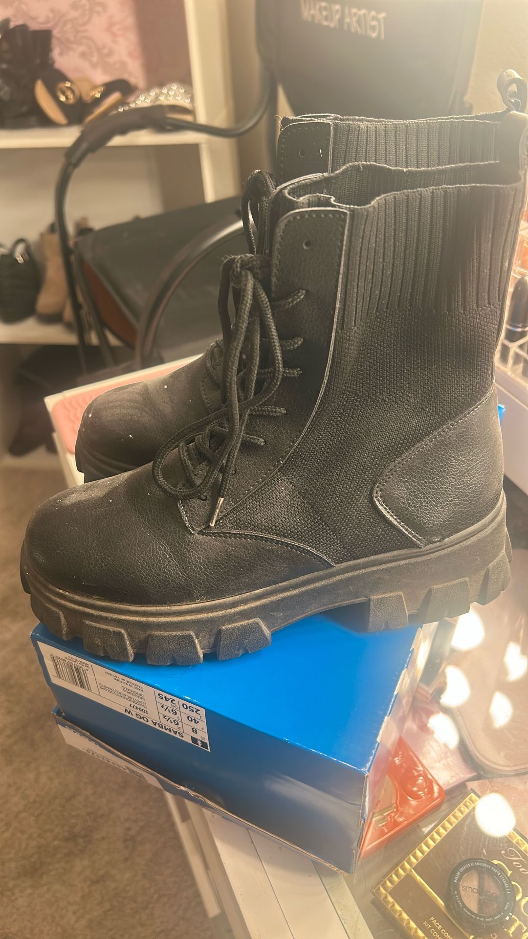 Use Size 7 1/2 Black Boot Good Condition