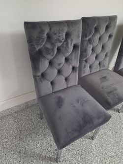 Dinning Room chairs, Like new. Qty 6