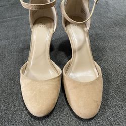 A New Day Tan heels size 9