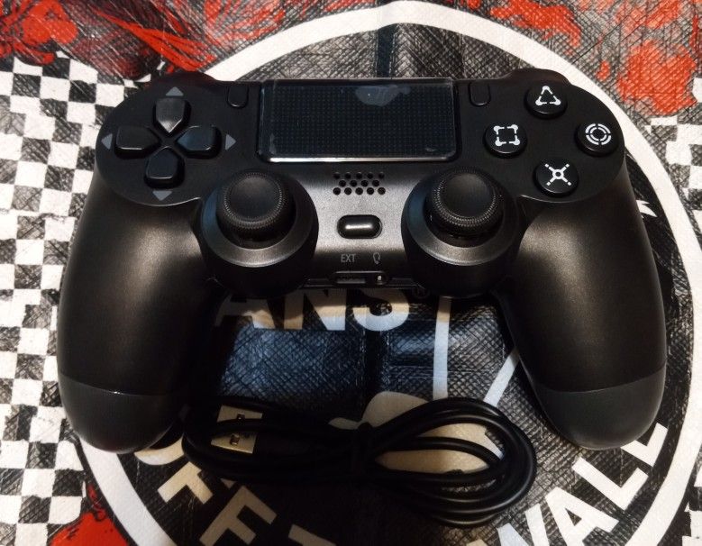 New PS4 Controller $25