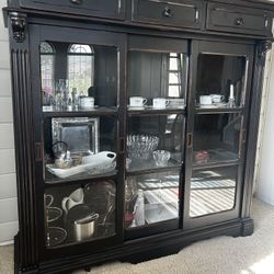 Dining Table And Chairs & Curio Cabinet