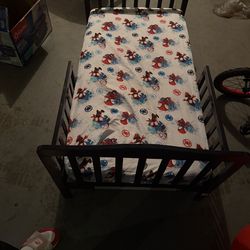 Toddler bed with mattress