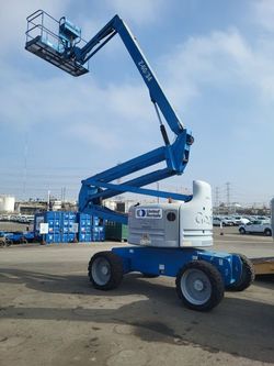 Boom lift 60 Ft Genie Z-60 2013