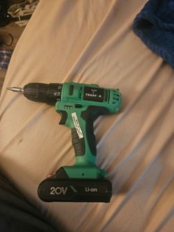 20 volt drill 30 v0l7 drill. With 4 bits each.