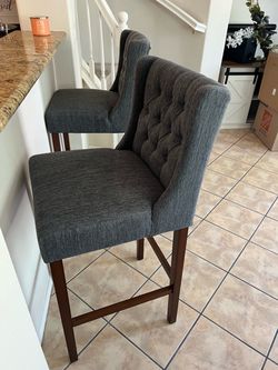 Set of 2 Tufted Upholstered Bar Stools