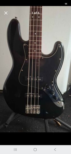 Squier Affinity Jazz bass