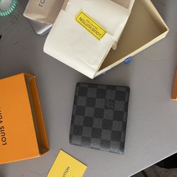 LV Damier Graphite Multiple Wallet 