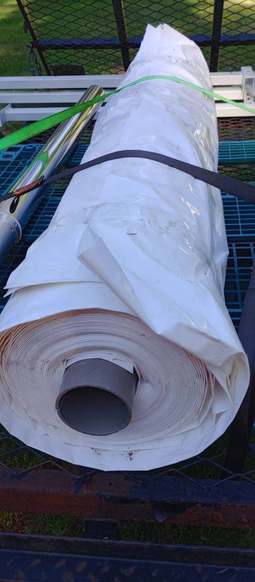 Plastic 29x100 10mil Full Roll Unused