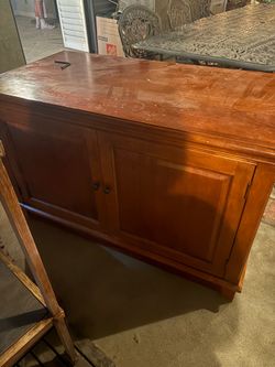Tv stand