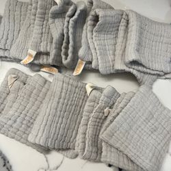 Mukin 100% organic cotton gray muslin burp cloths 9pk