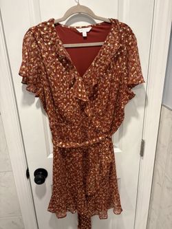 Lauren Conrad orange and brown floral dress #floraldress