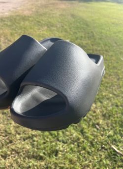 Yeezy Slides