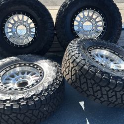 WHEELS KMC445 17x9 BEADLOCKS 8x180