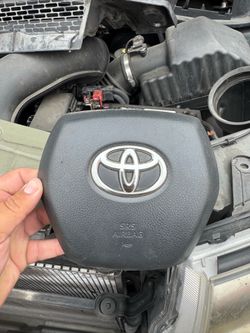 Toyota Camry steering wheel volante