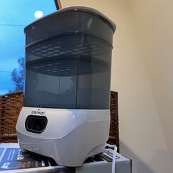 Brand new Baby Brezza One Step Sterilizer Dryer Advanced.