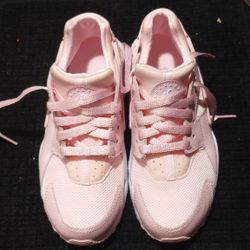 Brand New Pink Nike Huarache